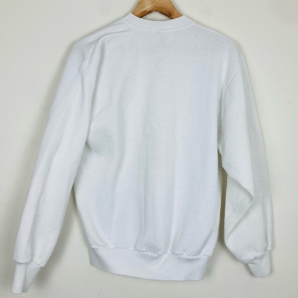 Vintage made in USA white open appliqué sweatshirt with villagescape. Medium - Picture 4 of 4